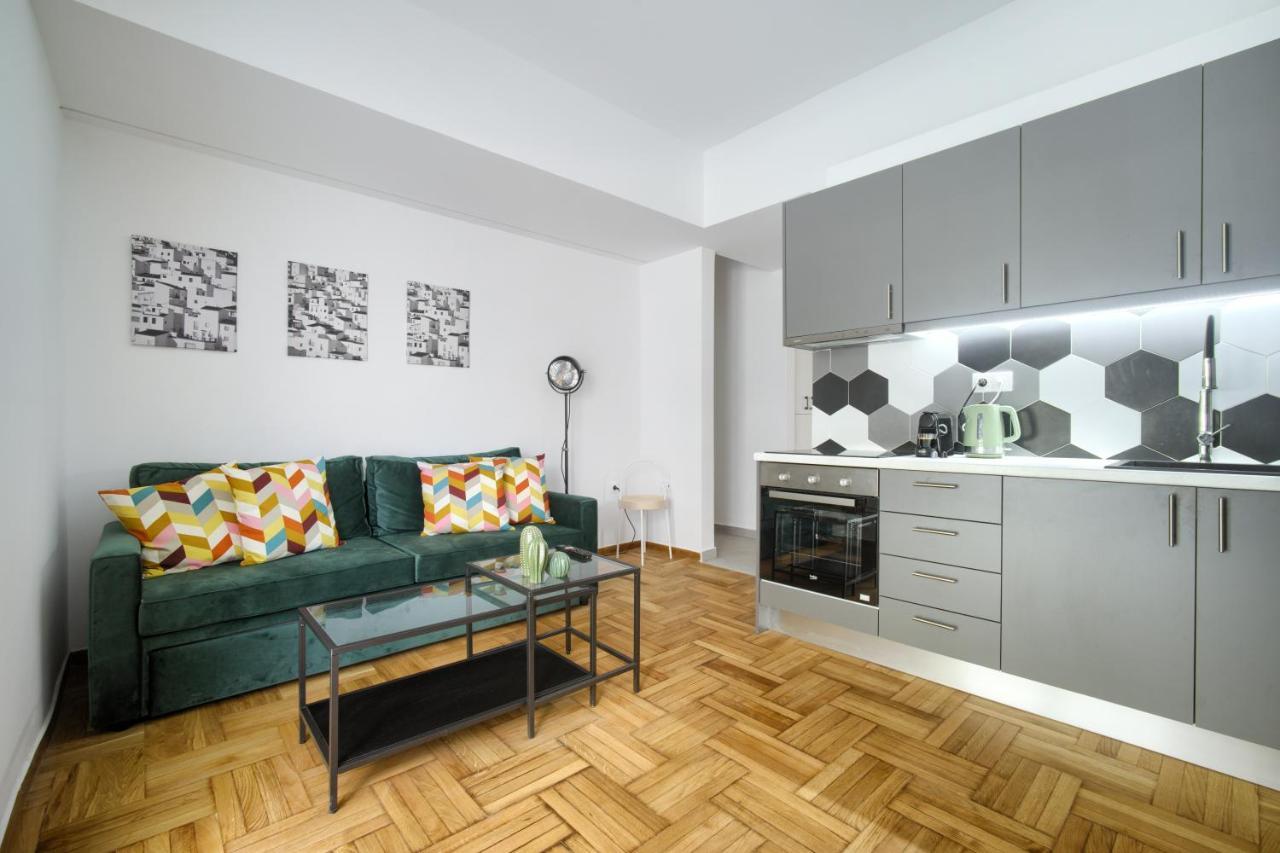 Majestic Flat With Huge Terrace In The City Center Athena Bagian luar foto