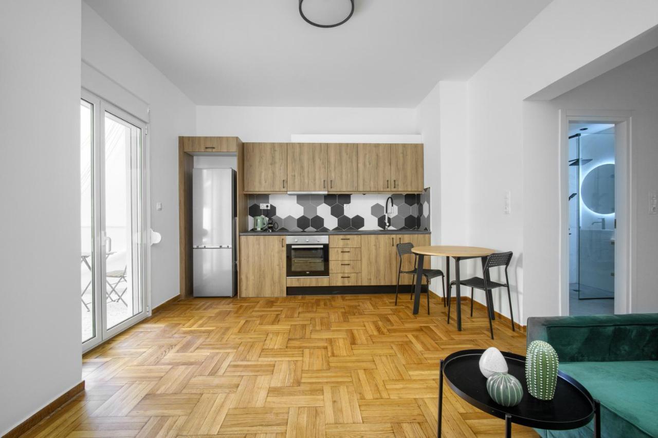 Majestic Flat With Huge Terrace In The City Center Athena Bagian luar foto