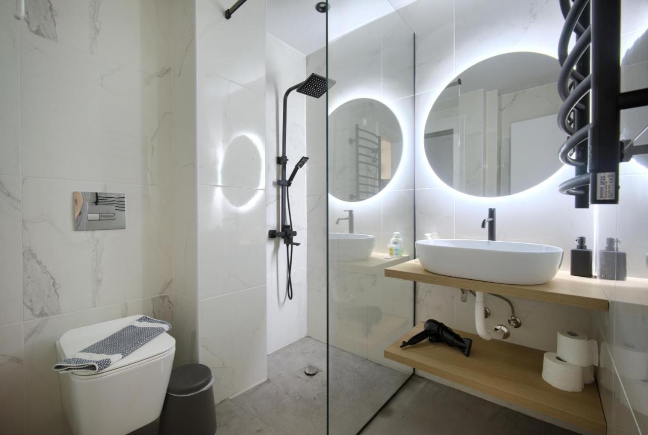 Majestic Flat With Huge Terrace In The City Center Athena Bagian luar foto
